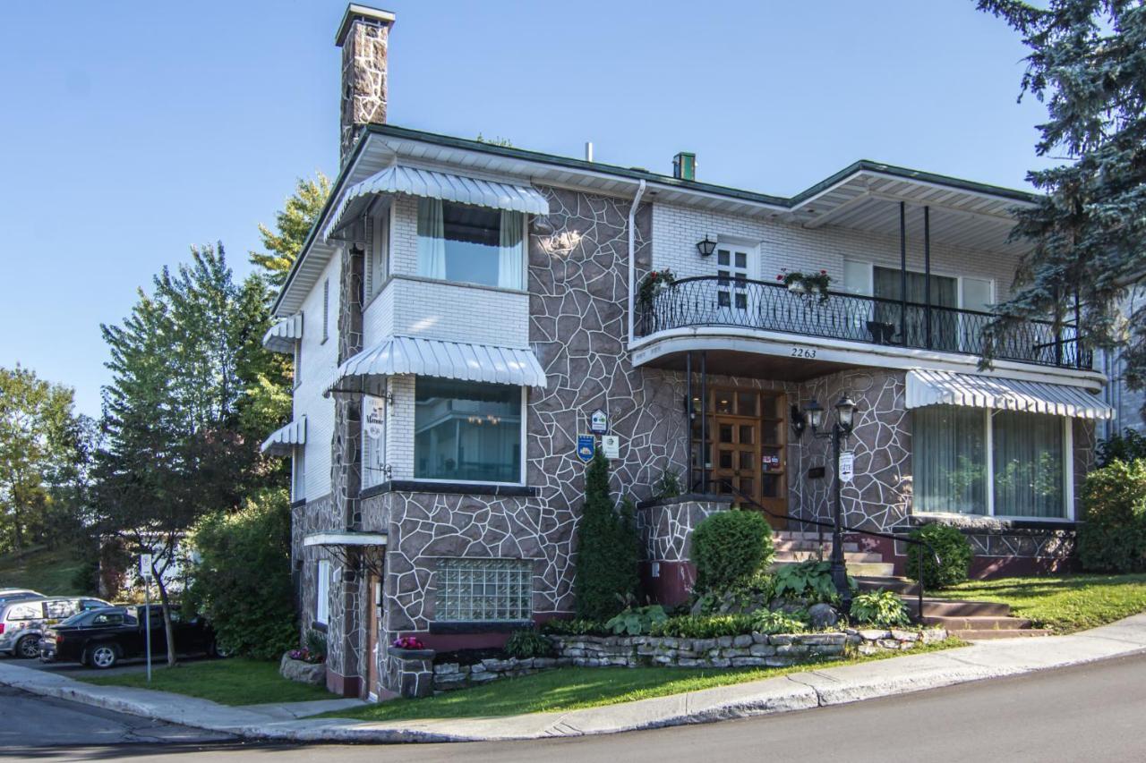 Gite Au P'Tit Manoir B&B Saguenay Exterior photo